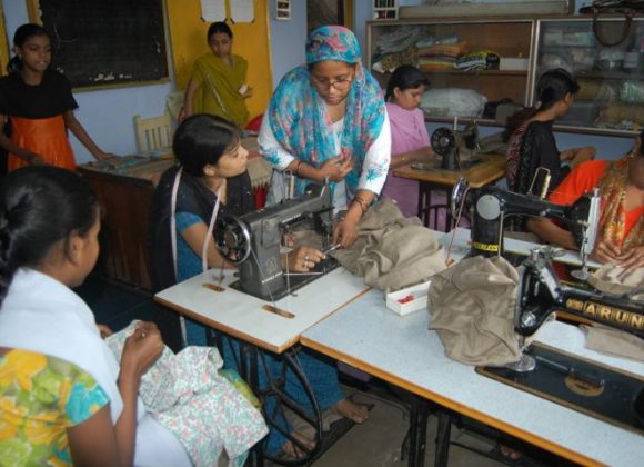 Developing training centers with old Sewing machines